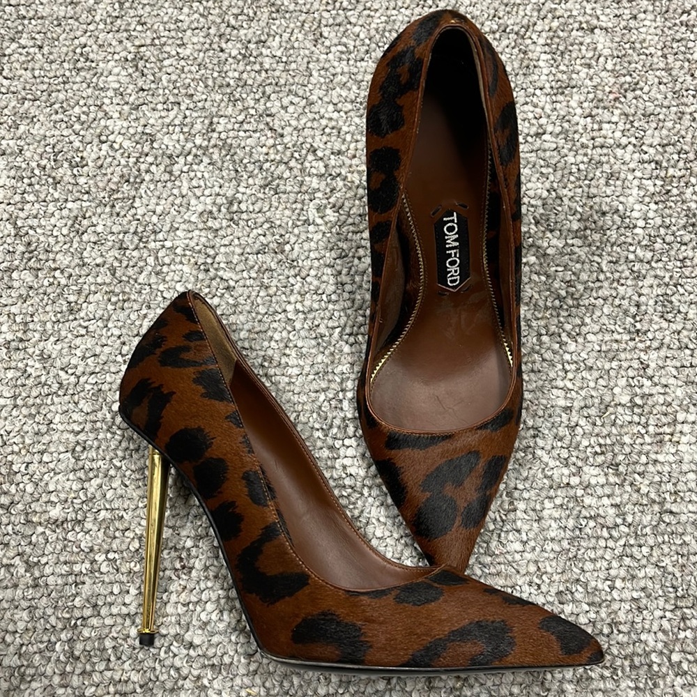 Tom Ford, Size 40 pumps